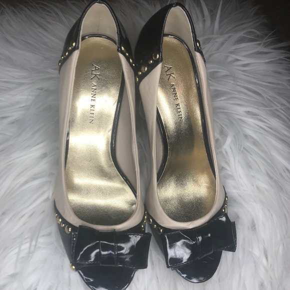 Anne Klein Shoes - Anne Klein Open Toed Bow Heels 7